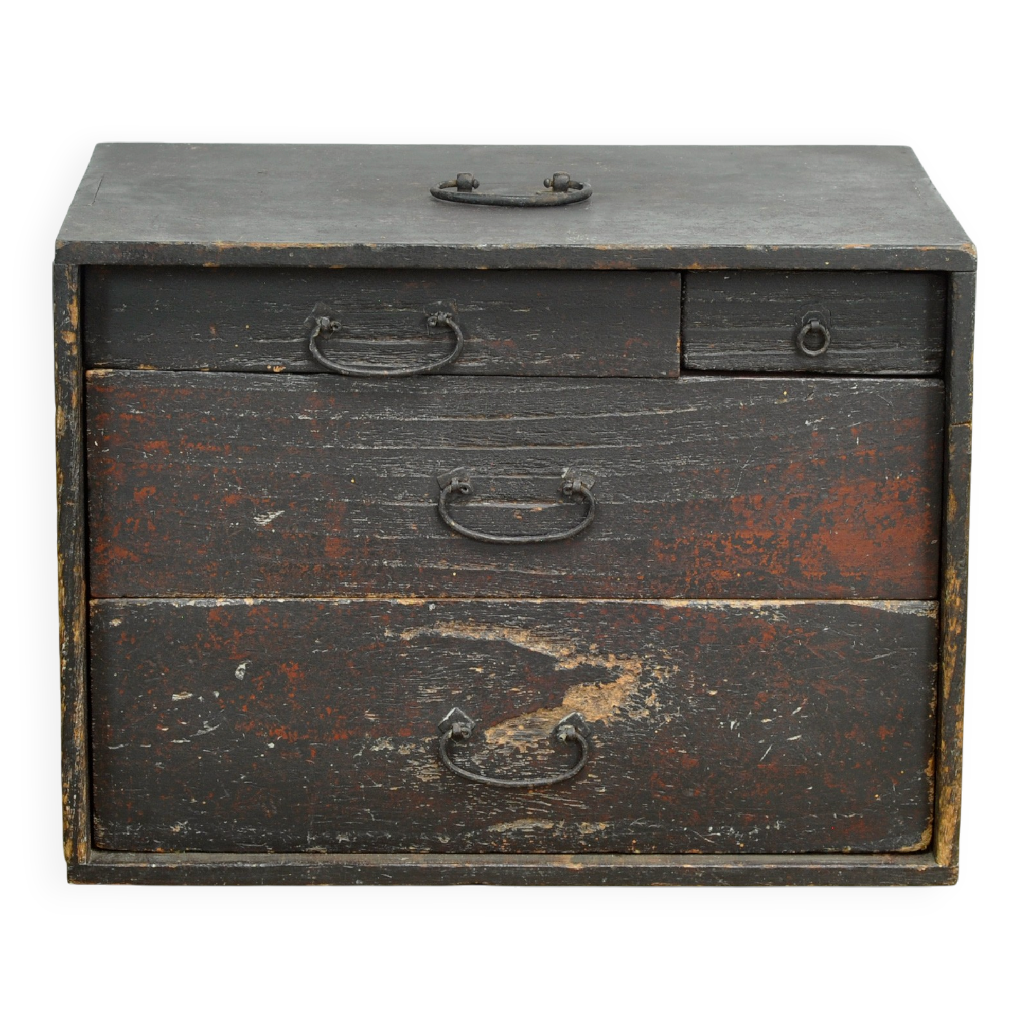 Small Japanese chest of drawers, circa 1900