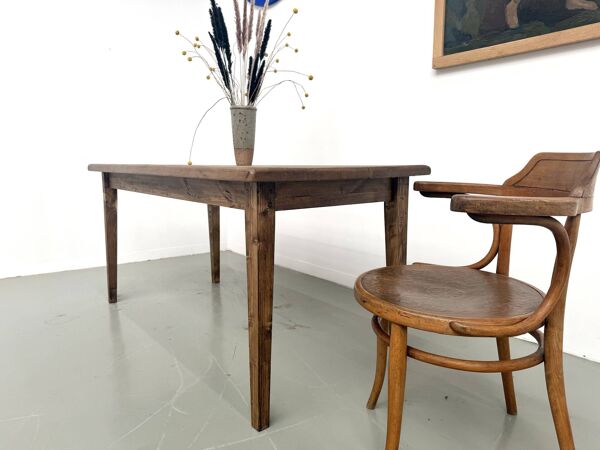 Table de ferme en chêne massif, pieds fuseaux en pin, France, années 1950