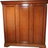 Armoire en merisier style Louis Philippe