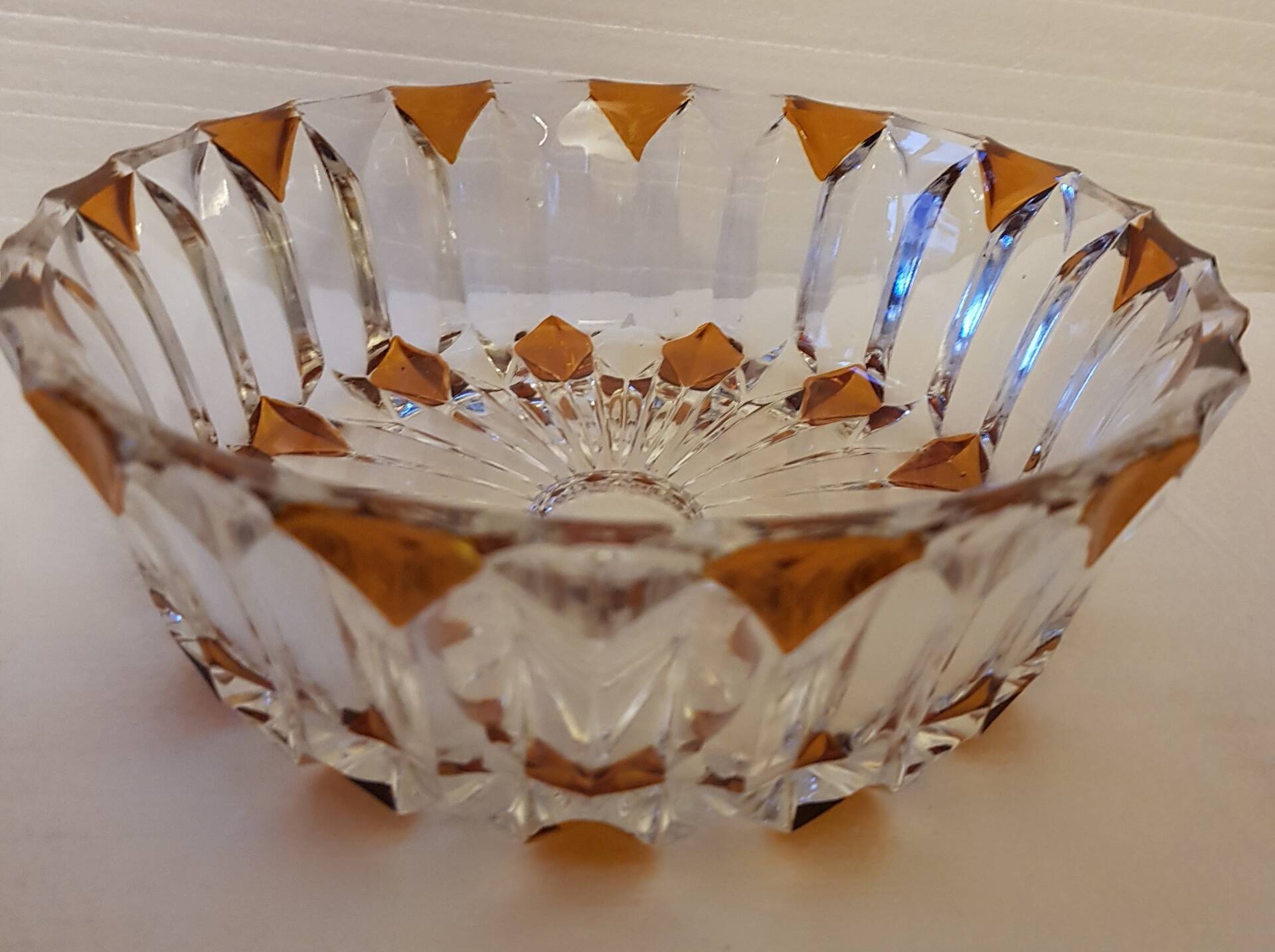 Lot  de 2 saladiers en cristal
