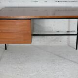 Desk model 620. by Pierre Guariche for Minvielle, France, circa 1955