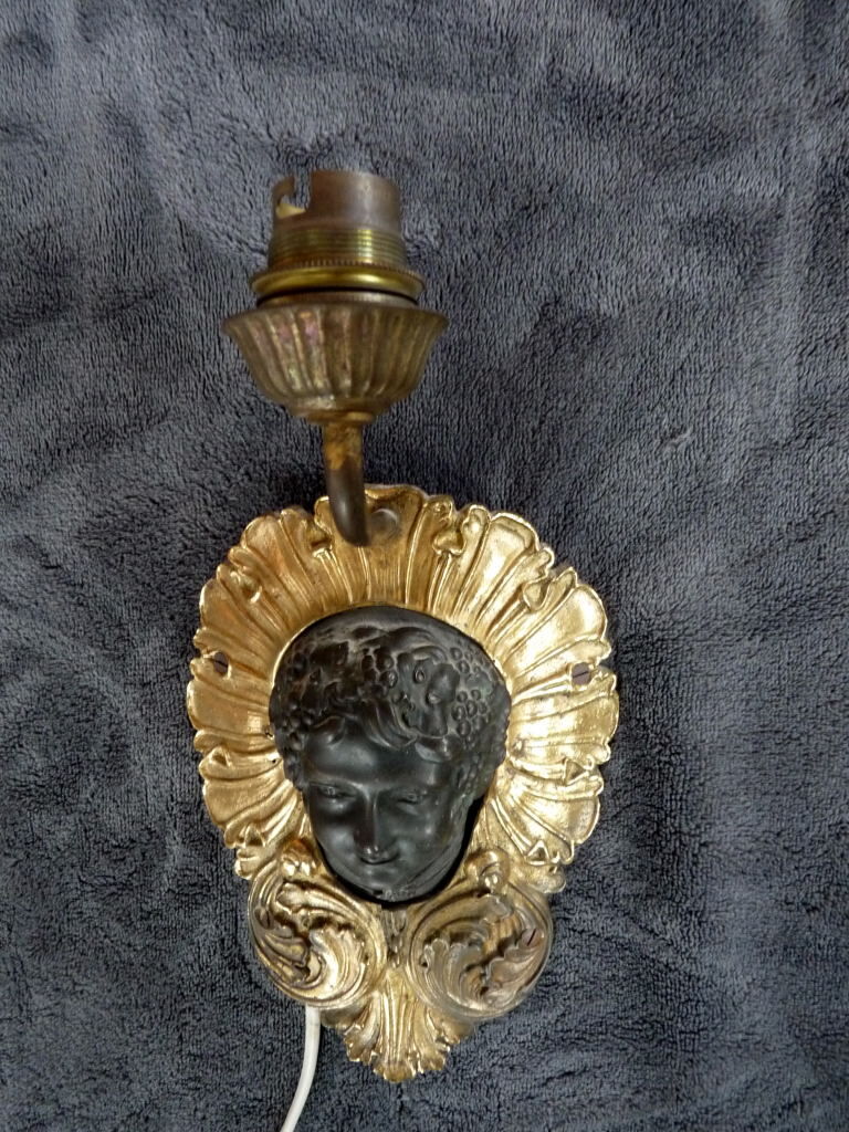 Applique buste cherubin arabesque en bronze doré xix siècle