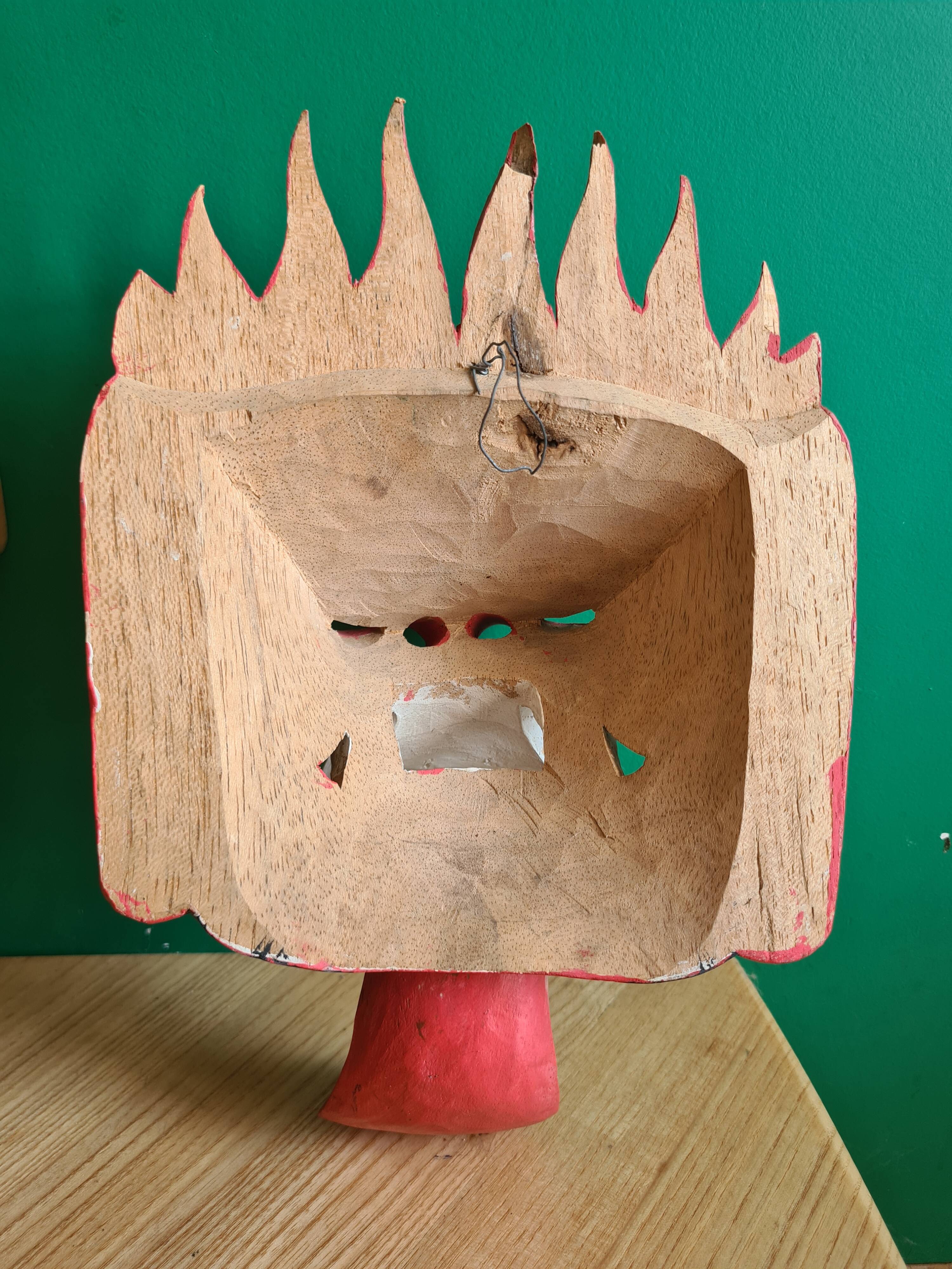 Barong mask whale in carved wood - 28 cm - red demon