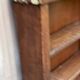 Étagère vintage d'époque en bois massif faible profondeur