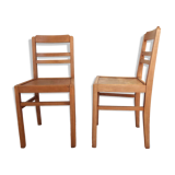 2 chaises en bois type reconstruction