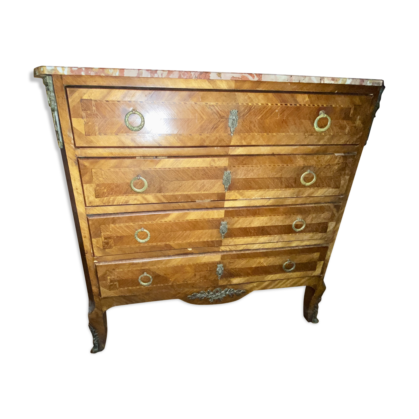 Antique chest of drawers
