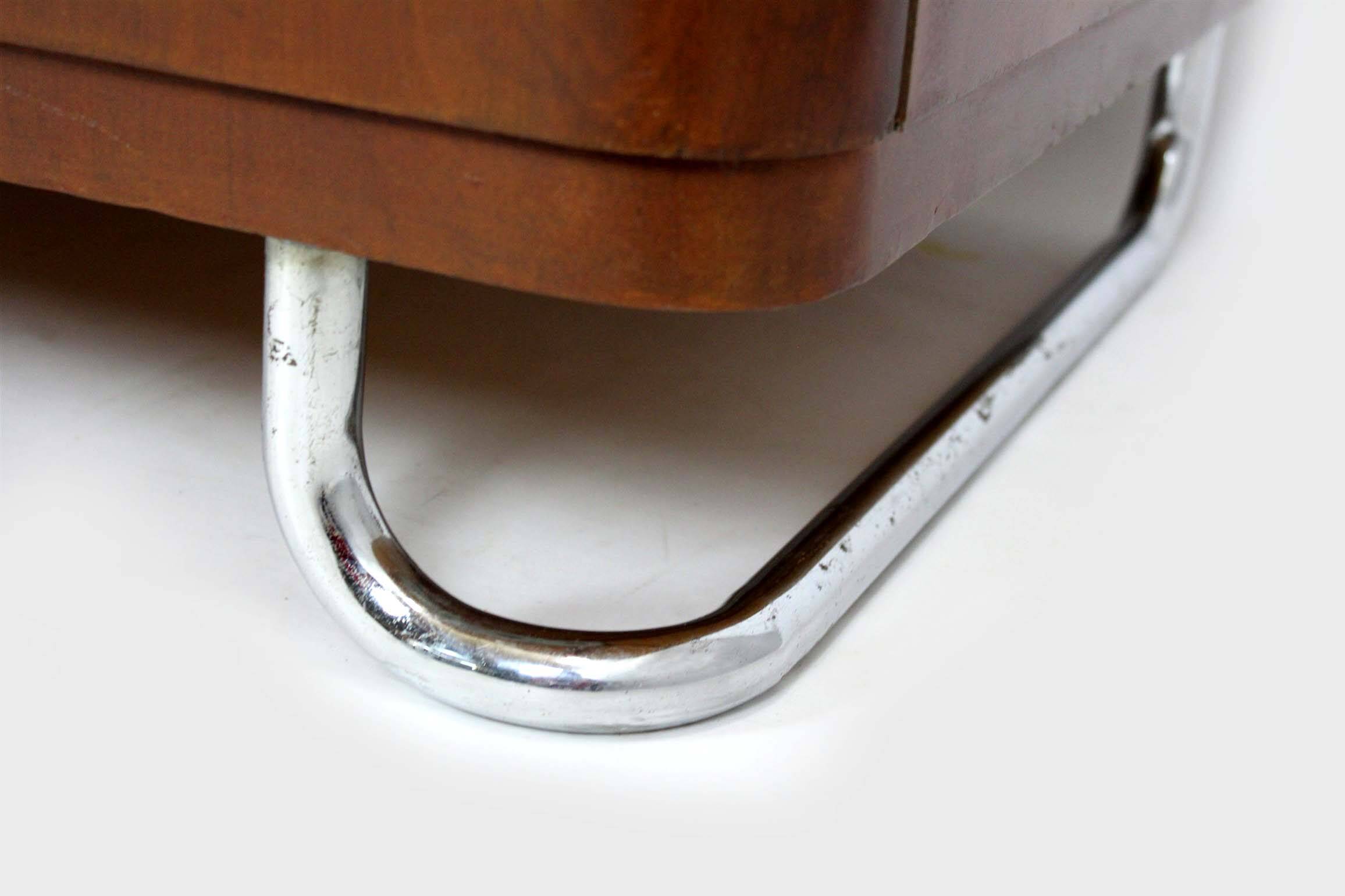 Garde-robe en acier chromé et tubulaire Bauhaus de Hynek Gottwald, années 1940.