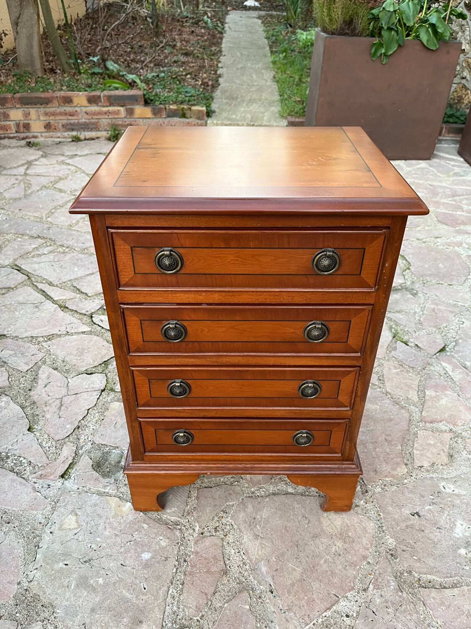 Petit chiffonnier 4 tiroirs