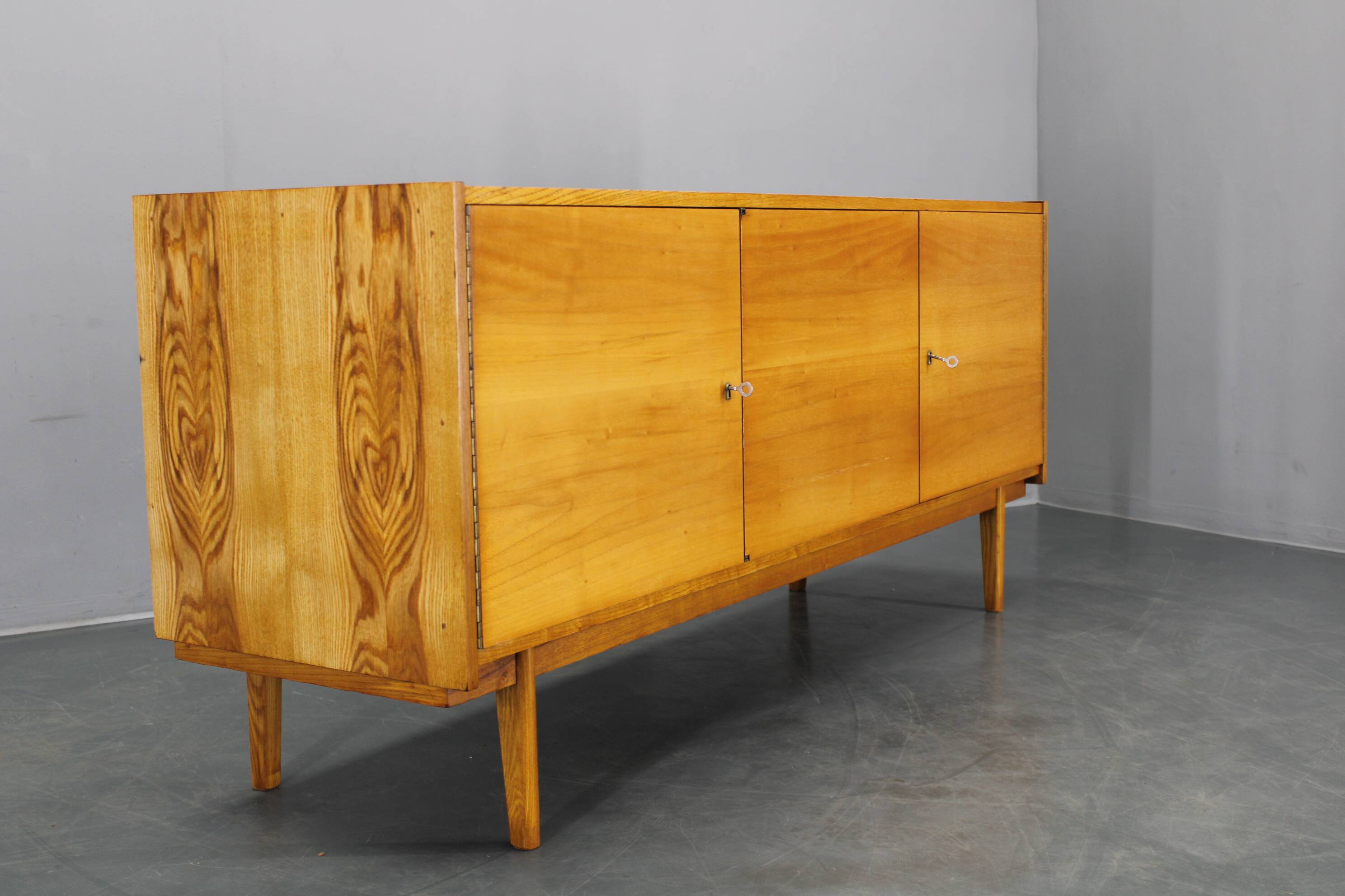 1960s Czechoslovakian maple veneer sideboard, high gloss finish