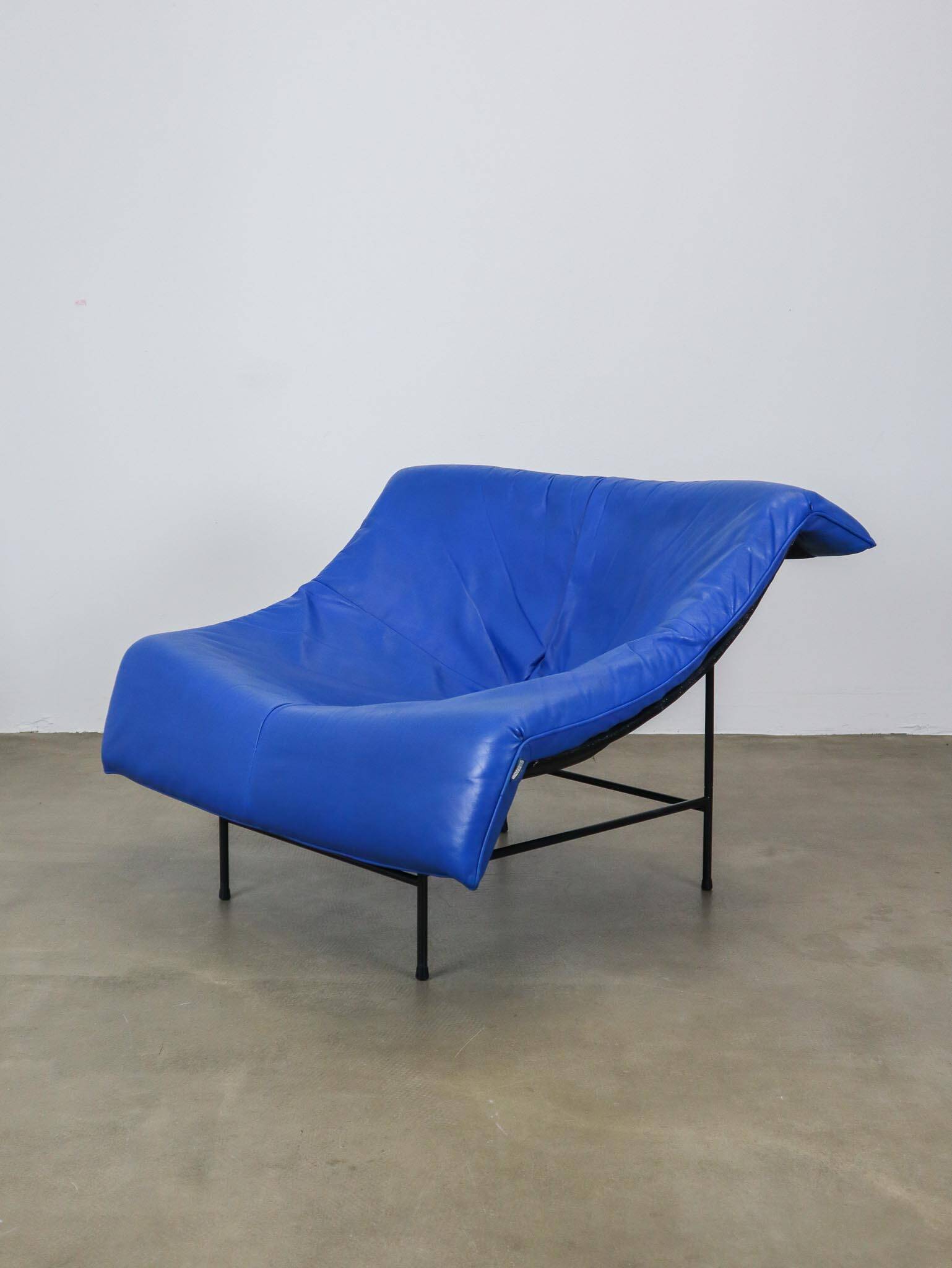 Vintage blue leather Butterfly armchair by Gerard van den Berg for Montis