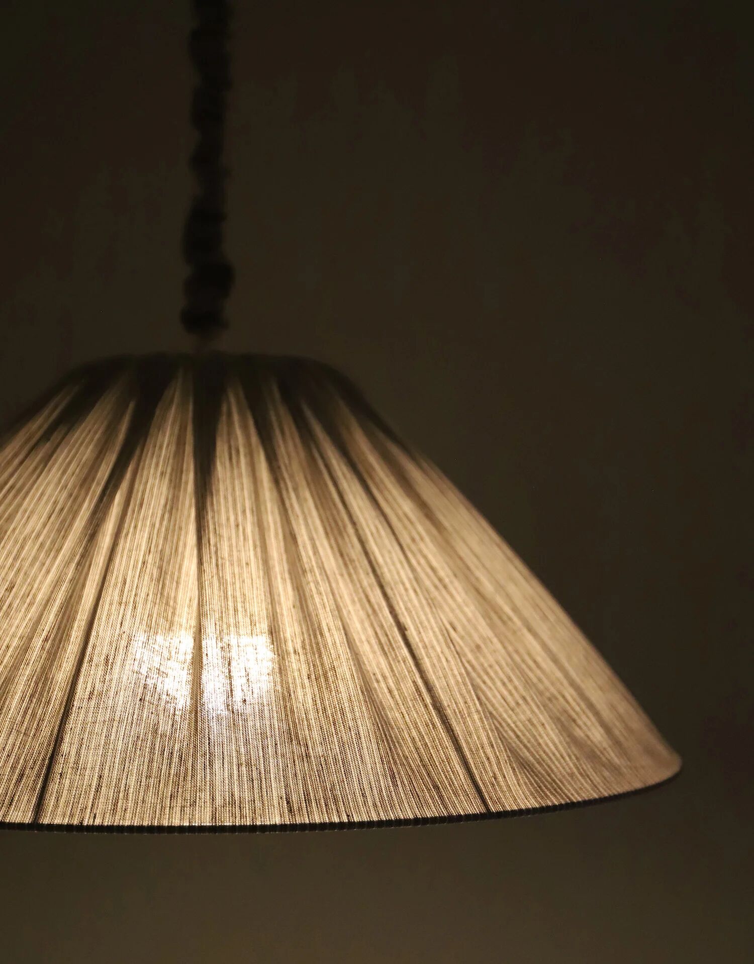 Suspension en lin et coton plissé "Malala" fines rayures classic grey