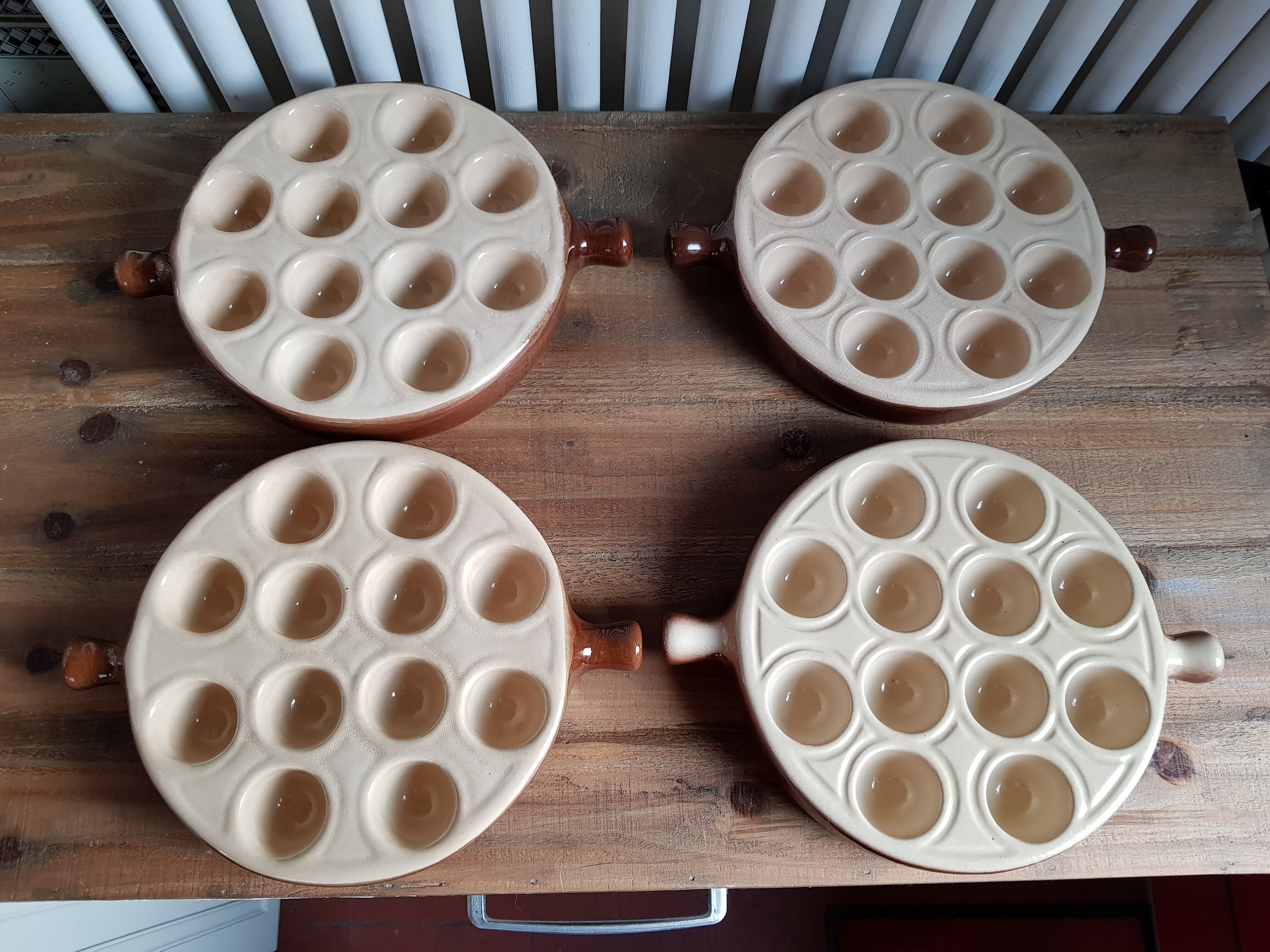 Set of 4 snail dishes Emile Henry