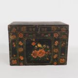 Illustrated Chinese wooden trunk with original patina (China, 1900) #26