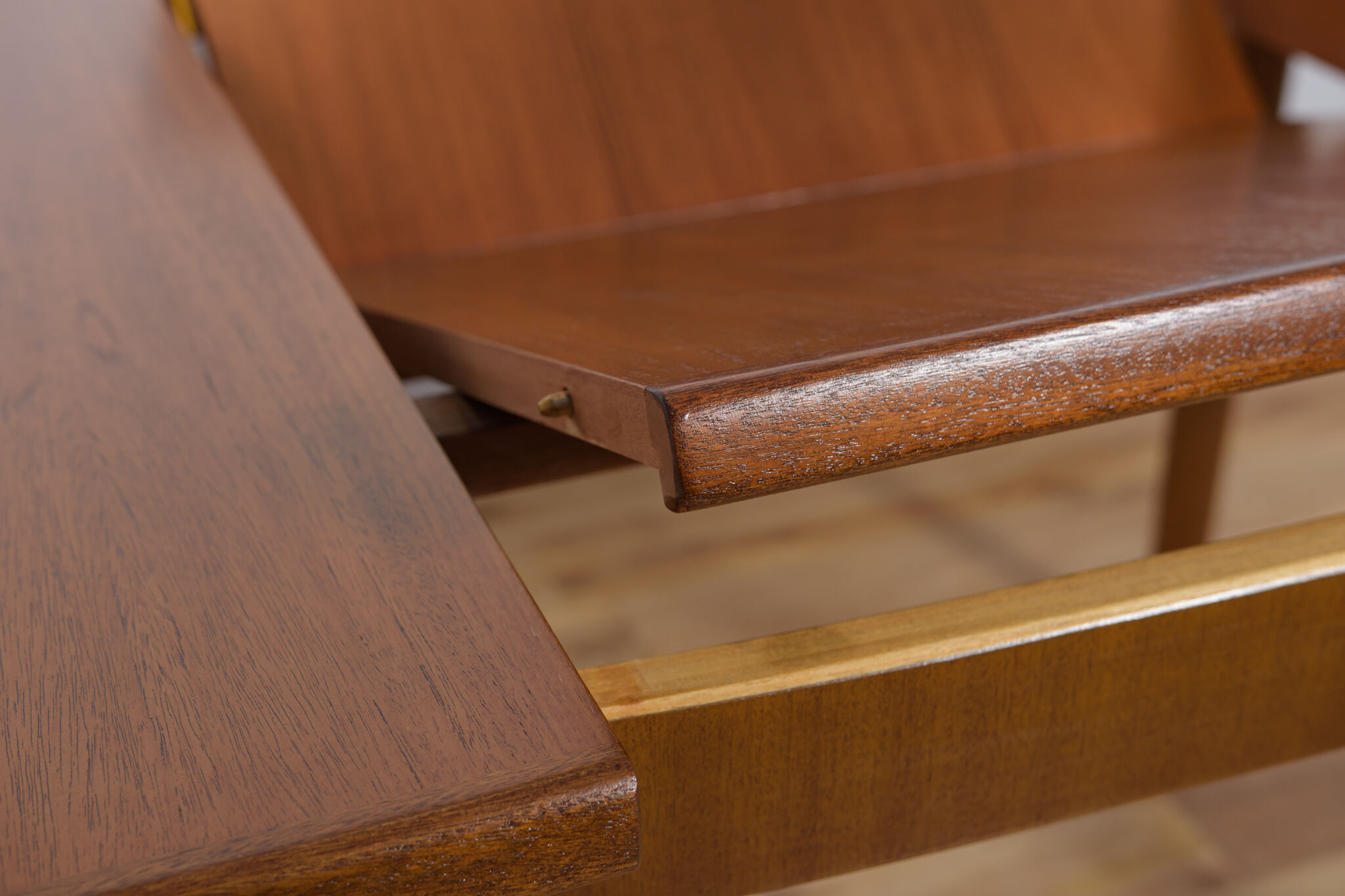 Mid century oval teak extendable dining table from mcintosh, 1960s