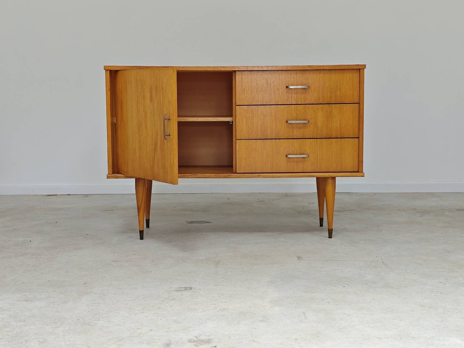 Petit Buffet / Commode style scandinave vintage en bois France 1970