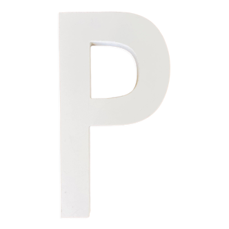 Lettre d’enseigne en bois « P »