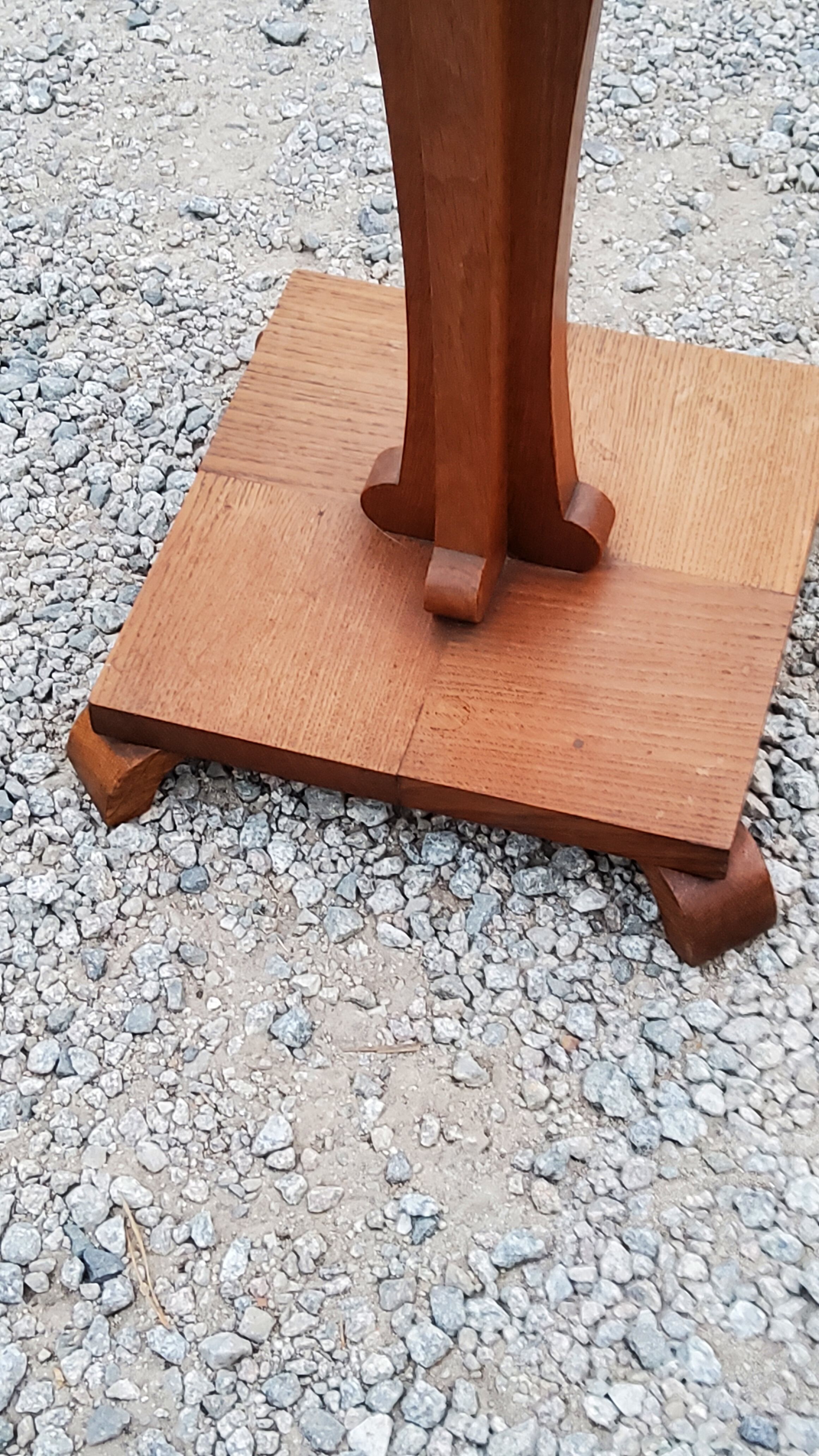 Side table pedestal table of the 50s in solid oak