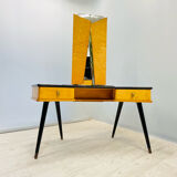 Dressing cabinet