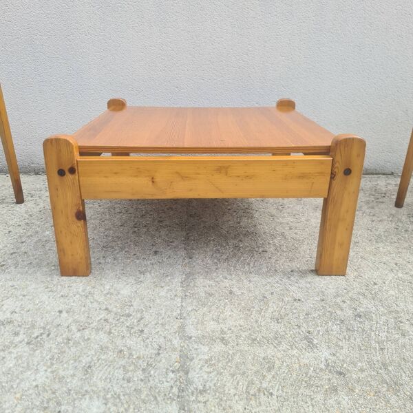 Table basse carrée brutaliste, pin massif, vintage