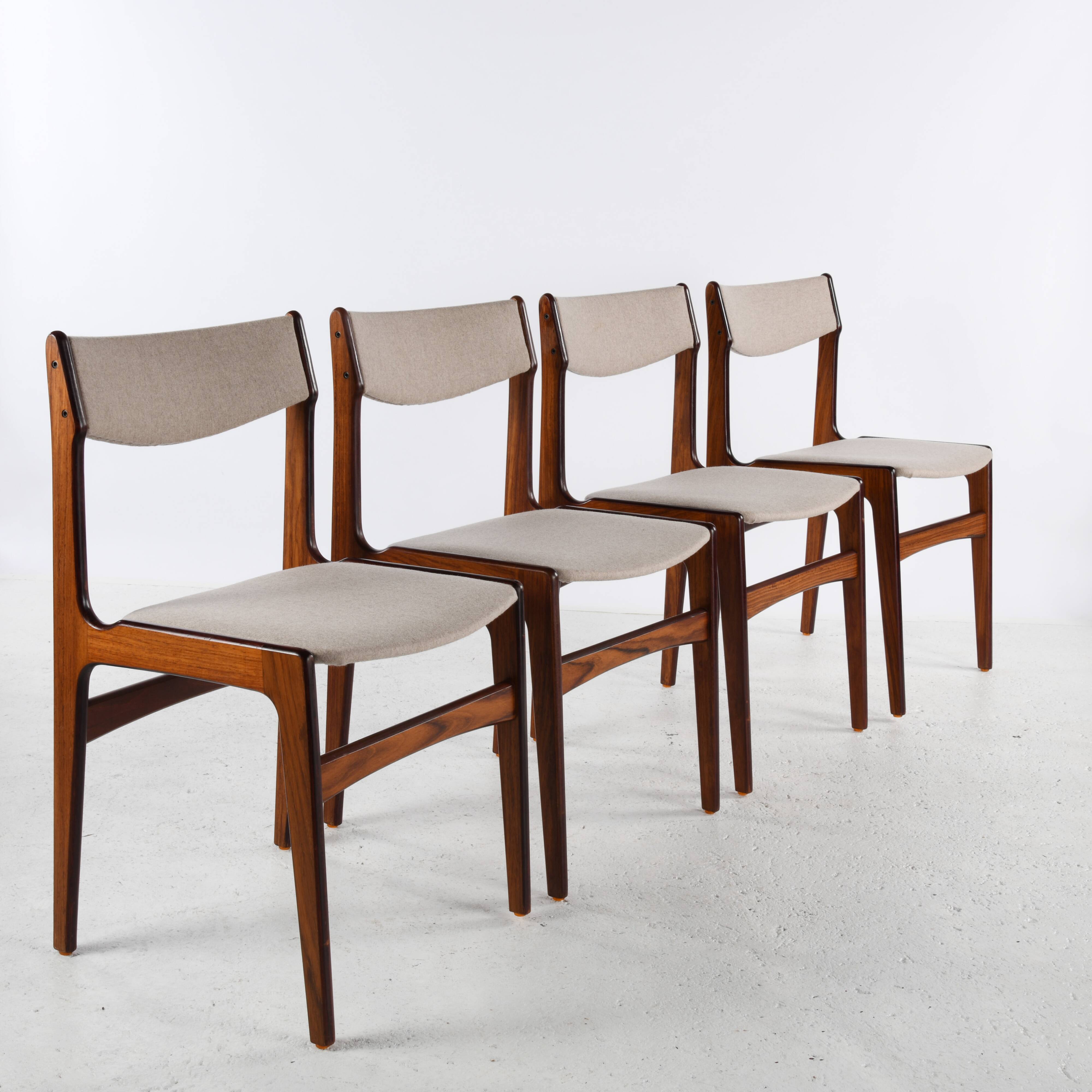 4 Erik Buch chairs