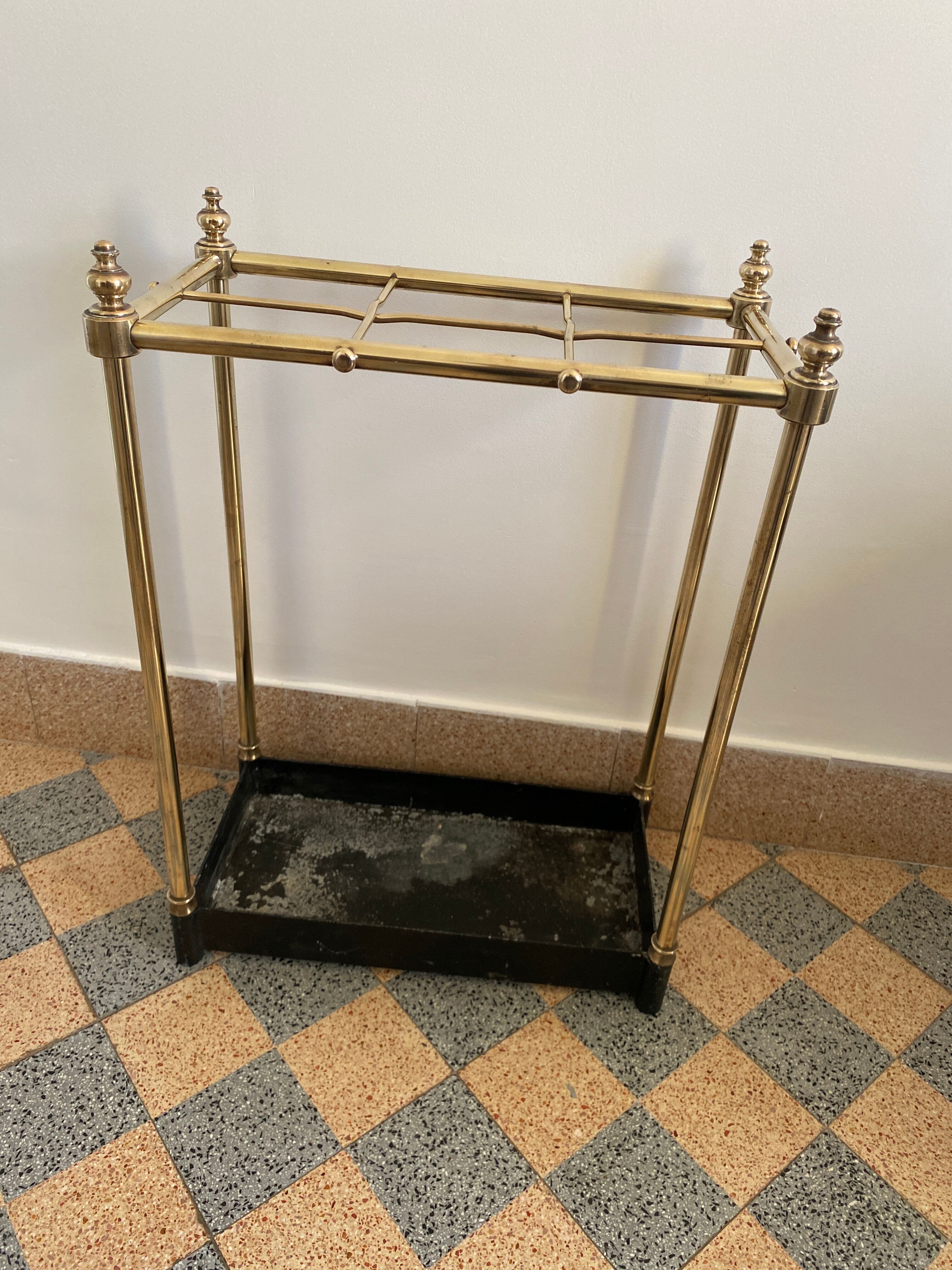 Umbrella holder