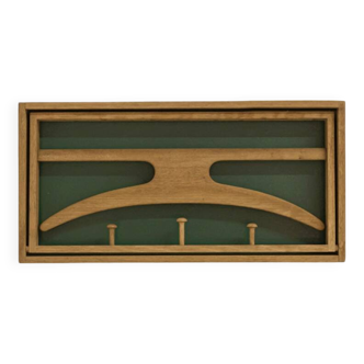 Valet coat rack designed by Adam Hoff (born 1932) and Poul Østergaard (born 1933).