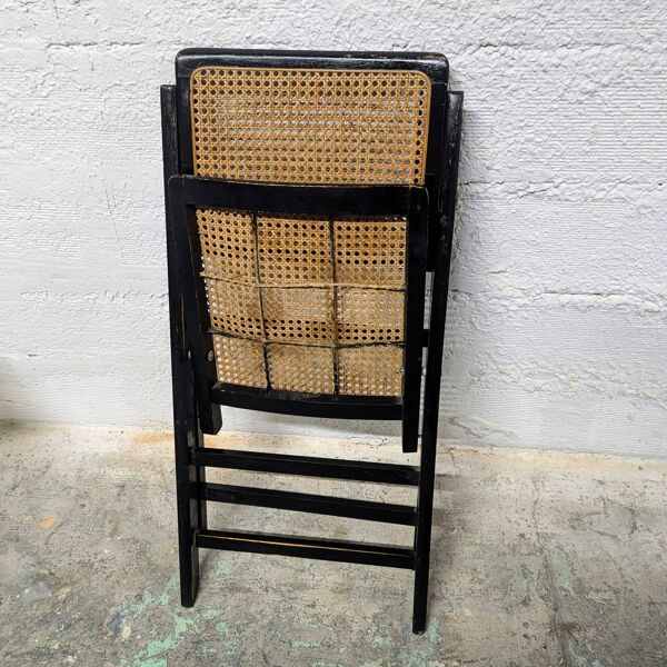Chaise pliante cannée