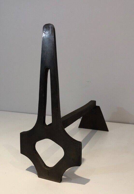 Paire de chenets modernistes en acier et fer forgé