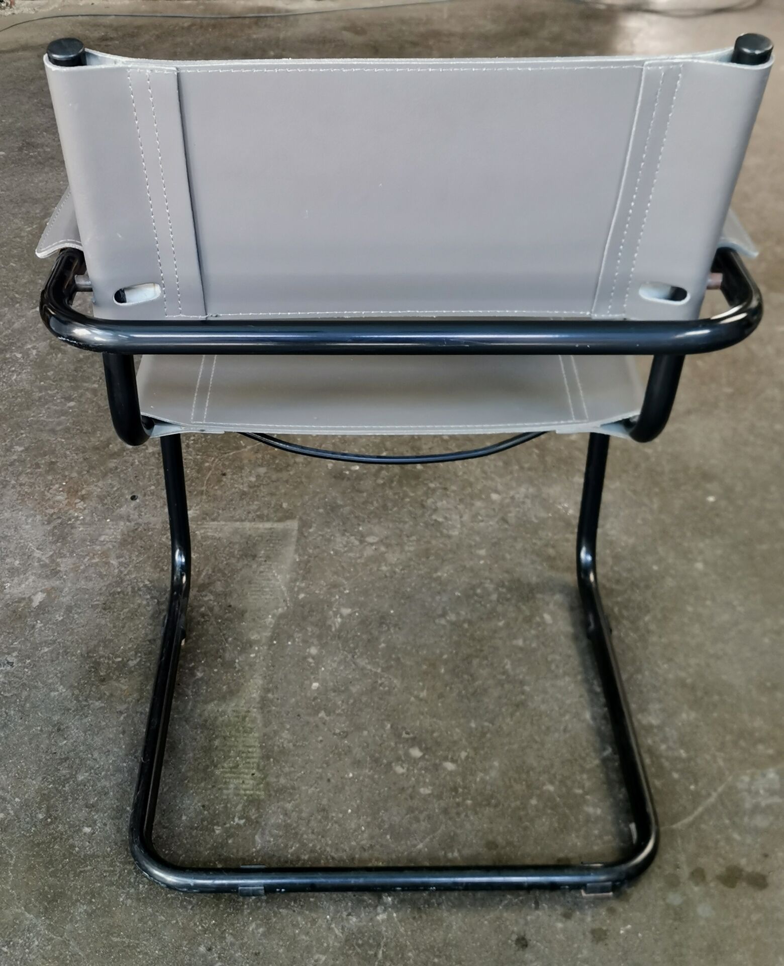 Cantilever chair design matteo grassi / marcel breuer 70s/80s