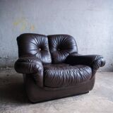 Set of 2 Mid-Century Dark Brown Leather Club Chairs — Tufted, Rounded Space Age Design