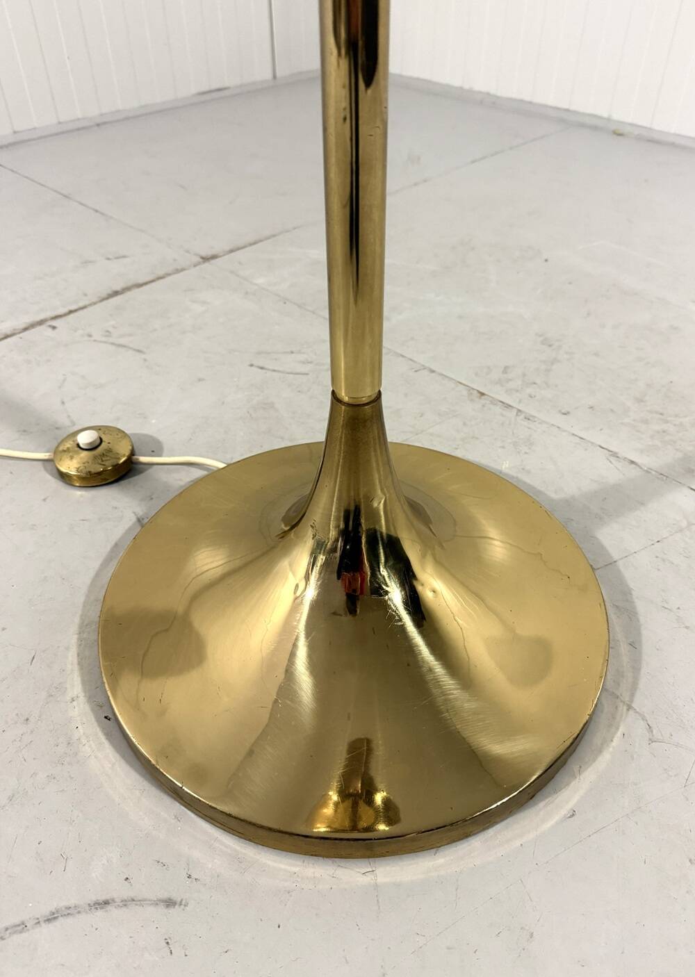 Vereinigte Werkstätten München brass & glass globe floor lamp 1960’s