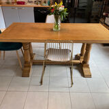 Massif wood table