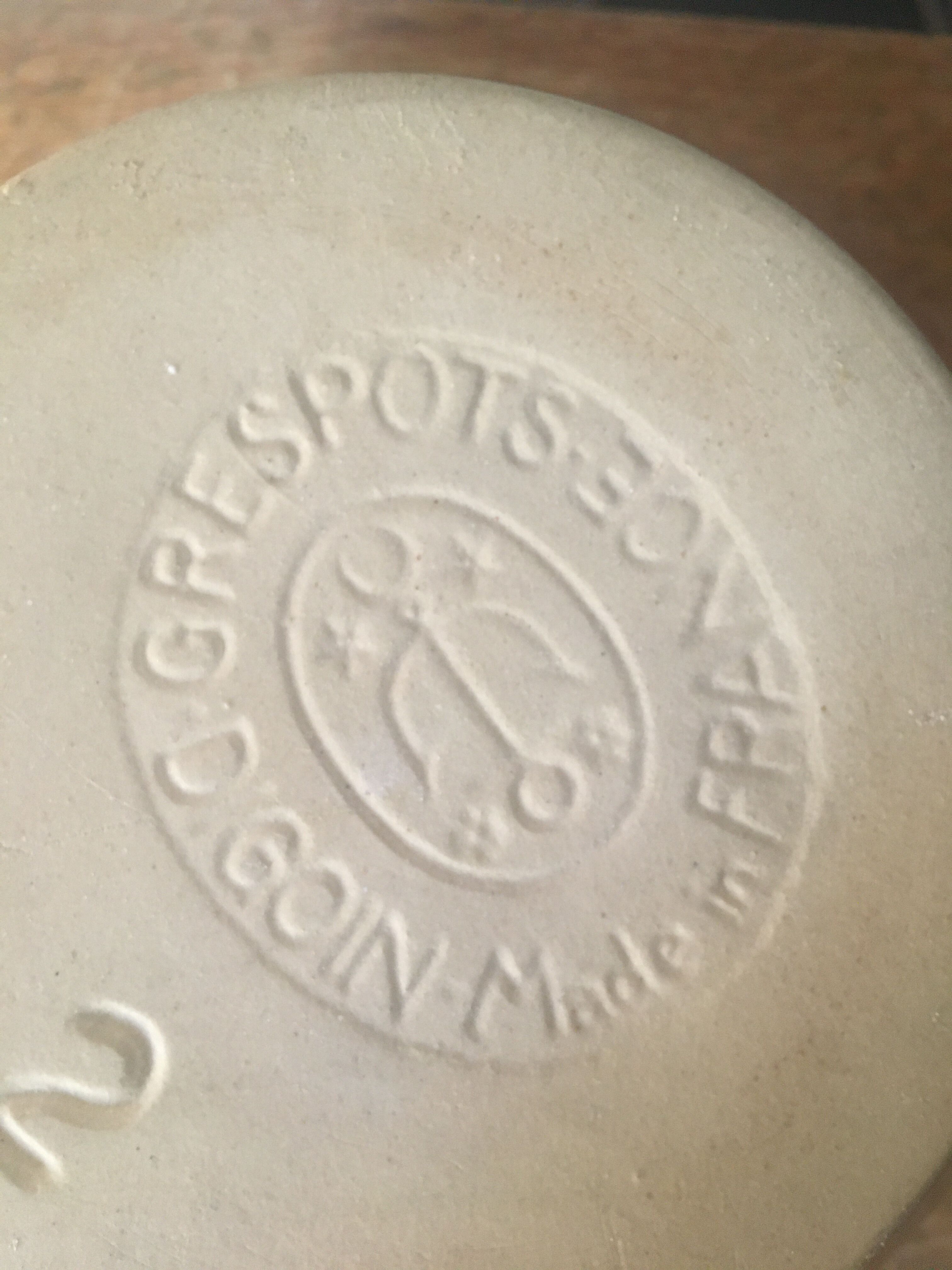 Digoin sandstone bowl