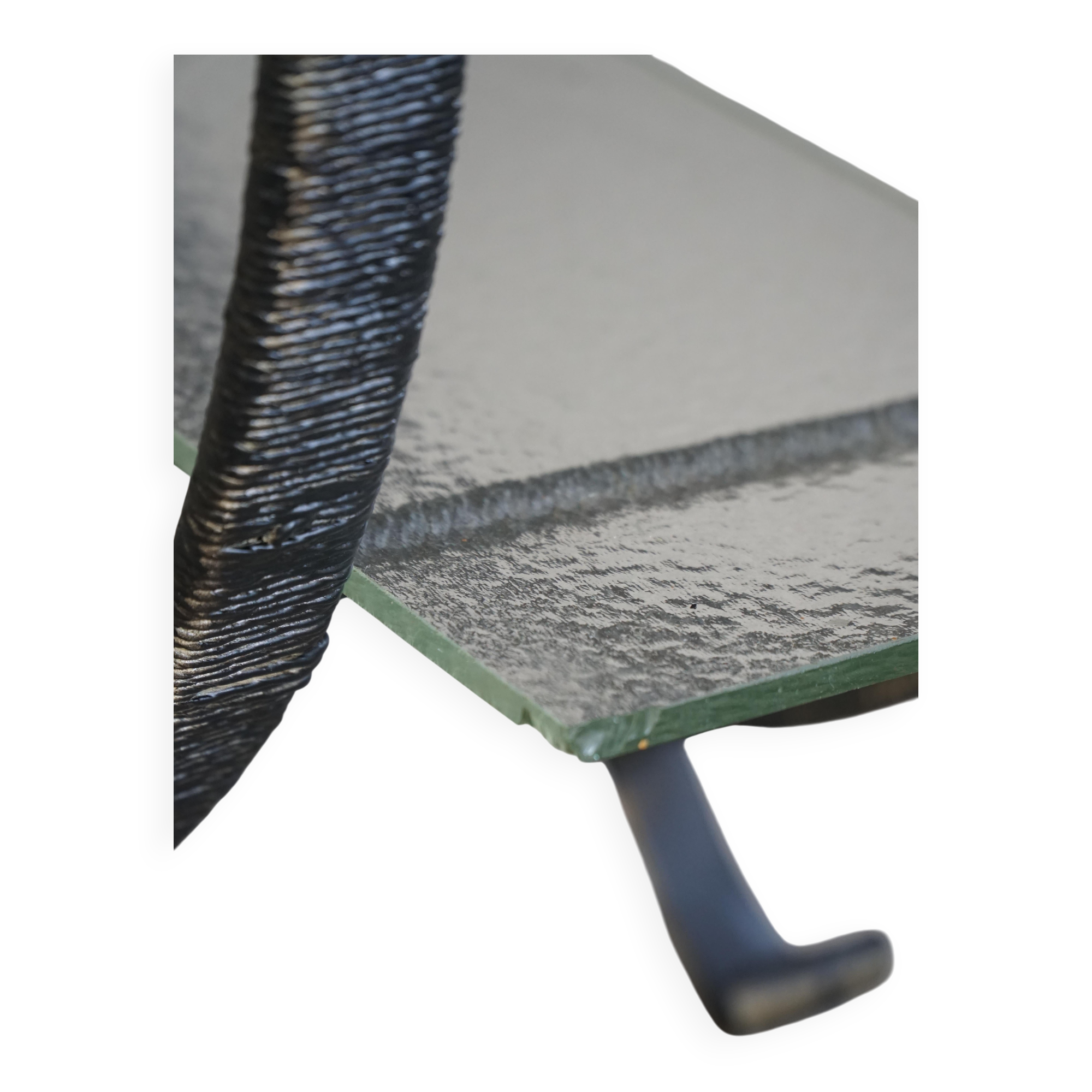 Decorative shelf unit, round metal frames with curved legs and glass shelves, 1960.