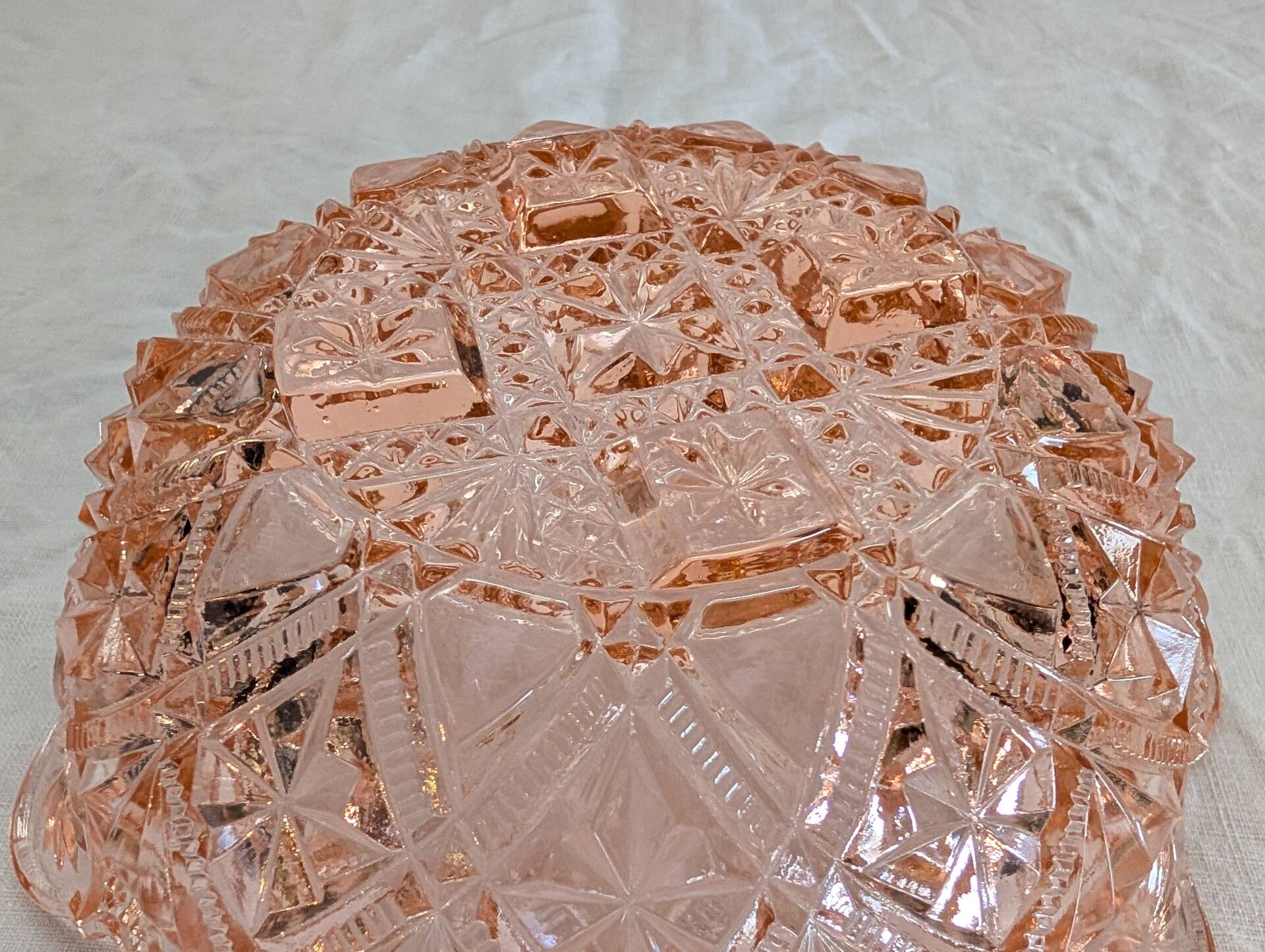 Pressed glass pink coupe with geometric decoration – mid 20th century