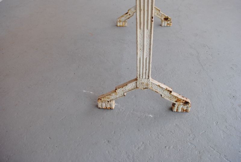 Table outdoor time Art deco Cubist