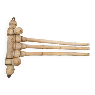 Tea towel holder