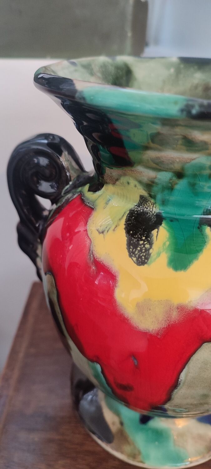 Art Deco vase in ceramic with flame glazes