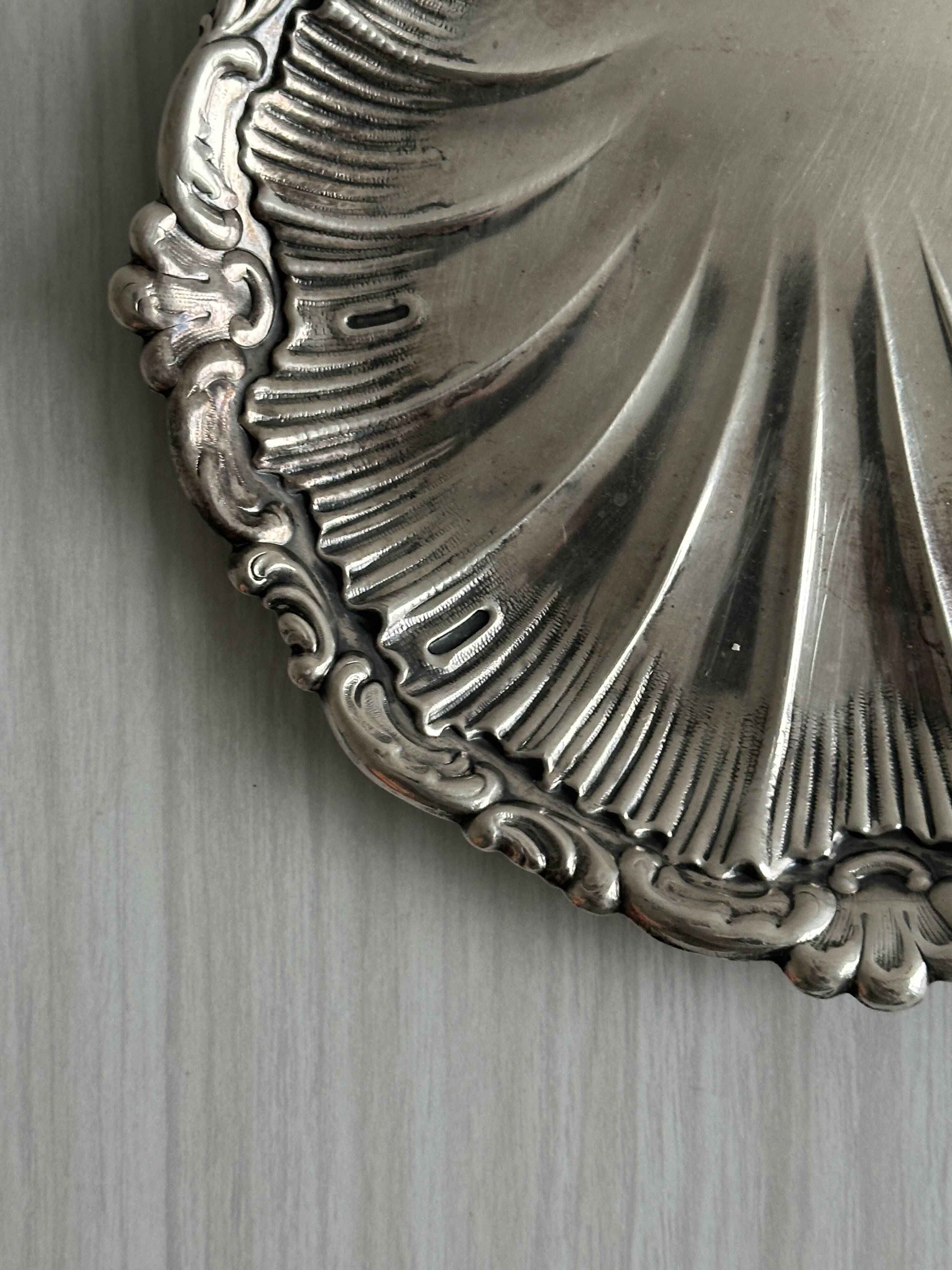 round plate shell decoration silver-plated