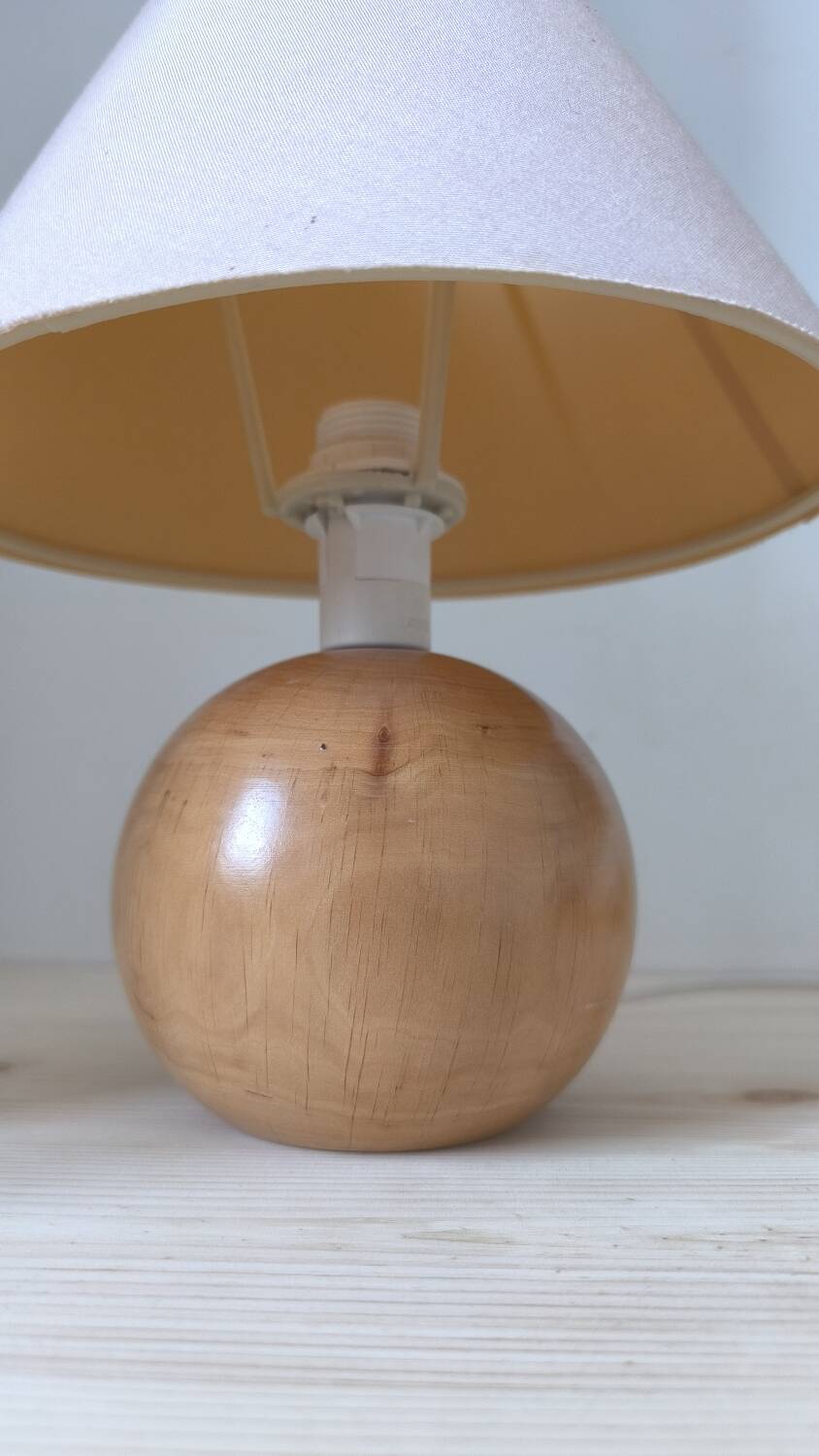 Walnut wood ball lamp
