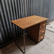 Bureau d'école vintage bois et métal