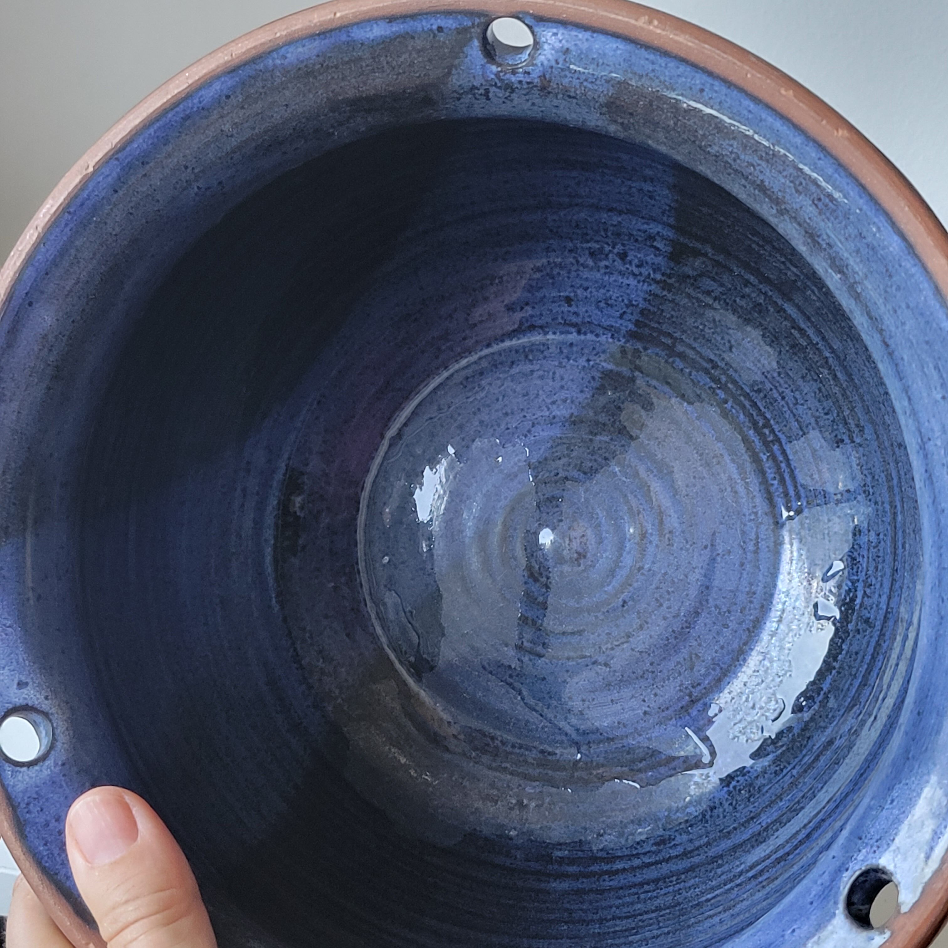 Pot cache pot to hang in terracotta or blue enamelled sandstone