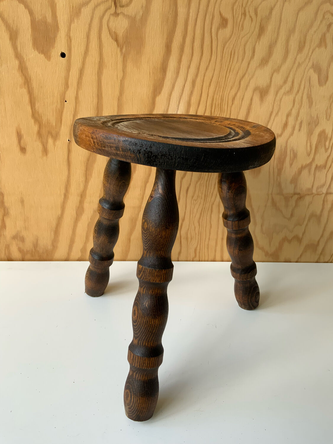 Cowherd stool