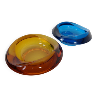 Amber and Blue Sklo Union Glass Ashtrays by Rudolf Jurnikl, Czechoslovakia, 1960s, Set of 2