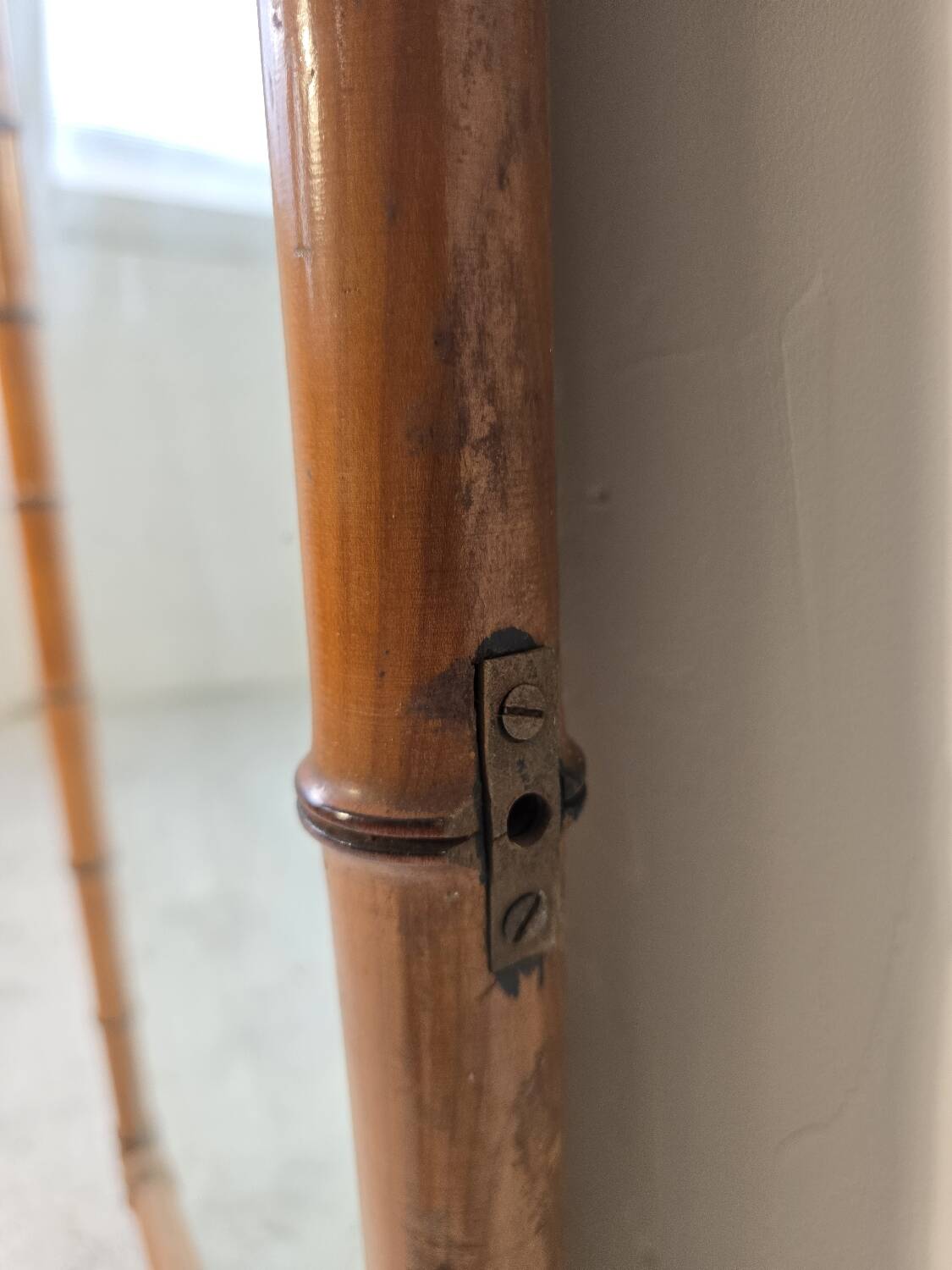 Grand miroir ancien biseauté à décor de bambou – fin XIXᵉ