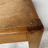Tabouret de ferme en chêne clouté