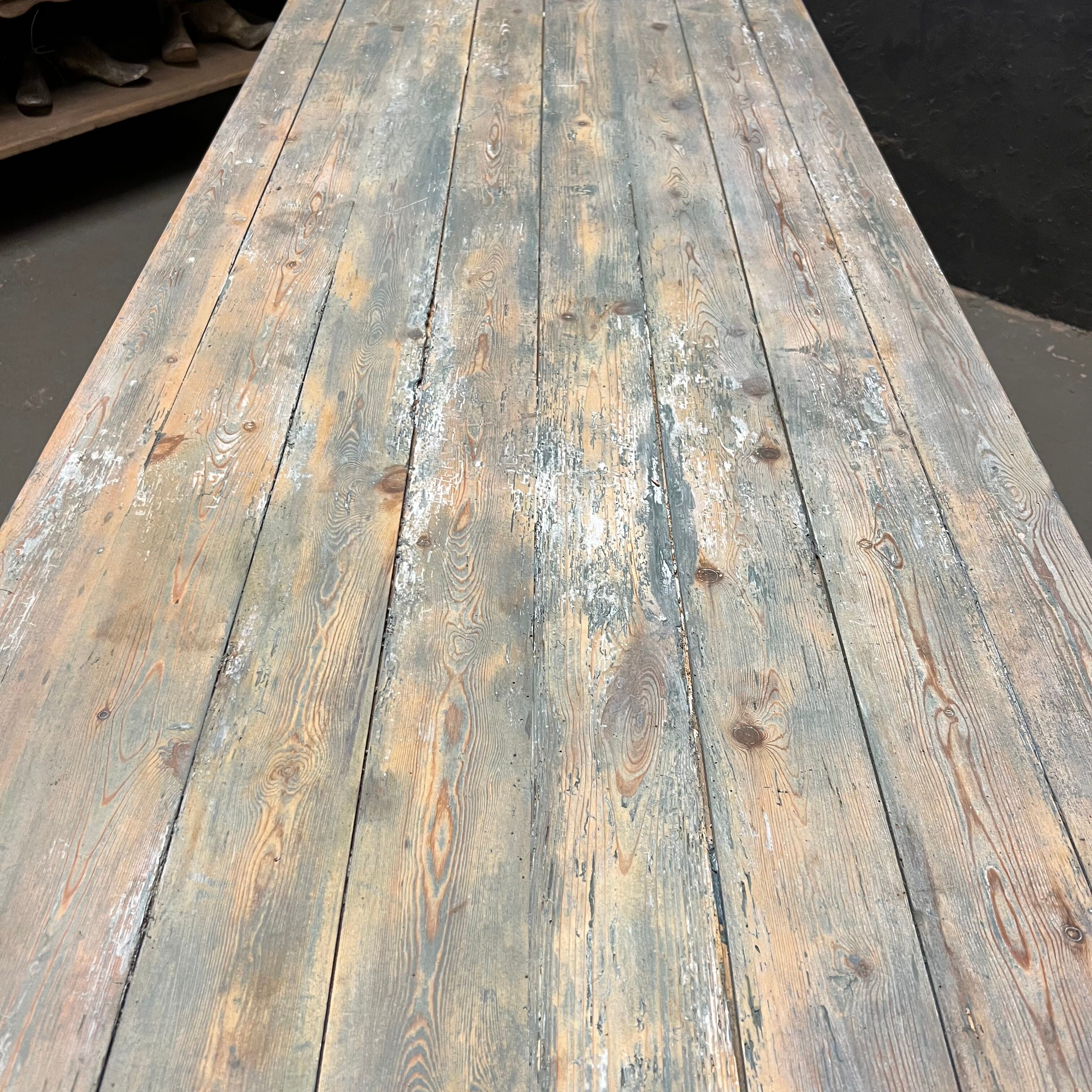 Table de drapier de salle à manger patiné