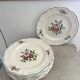 8 assiettes plates 