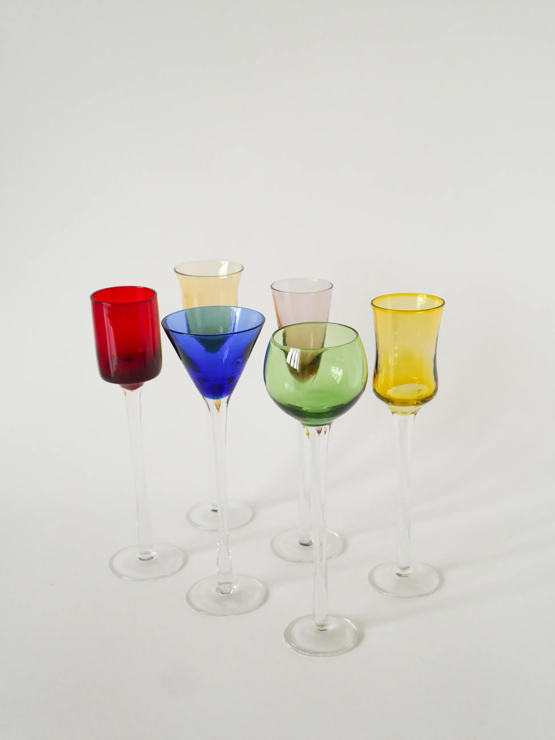 Set of 6 multicoloured liqueur glasses, designed in the 1970s.