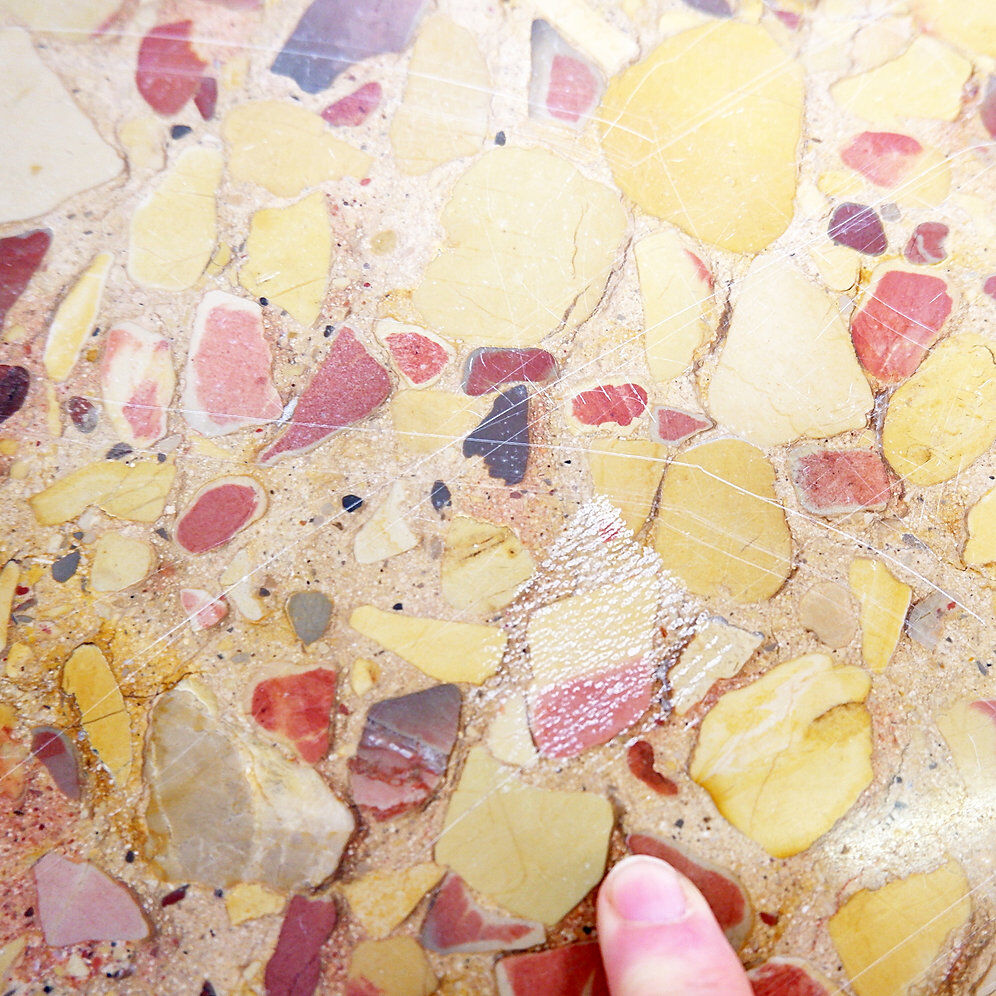 Round wooden coffee table with Aleppo breccia marble top - 1950s